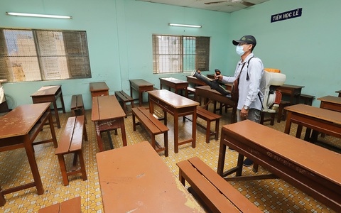 Học sinh Hà Nội, TP.HCM học bù ra sao? - Ảnh 1. Học sinh Hà Nội, TP.HCM học bù ra sao? - Ảnh 1.