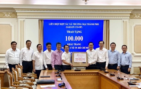 Saigon Co.op ‘tung’ 10 triệu khẩu trang vải giá không lợi nhuận ra thị trường - Ảnh 1. Saigon Co.op ‘tung’ 10 triệu khẩu trang vải giá không lợi nhuận ra thị trường - Ảnh 1.