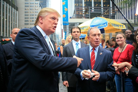 Trump - Bloomberg: Hai tỉ phú New York từ đối tác đến đối thủ - Ảnh 1. Trump - Bloomberg: Hai tỉ phú New York từ đối tác đến đối thủ - Ảnh 1.