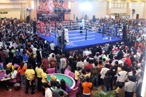 Khi sòng bạc nhường chỗ cho võ đài - Ảnh 1. Khi sòng bạc nhường chỗ cho võ đài - Ảnh 1.