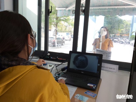 Nguyên thứ trưởng Bùi Văn Ga sáng chế hệ thống đo thân nhiệt từ xa, chuyển giao miễn phí - Ảnh 1. Nguyên thứ trưởng Bùi Văn Ga sáng chế hệ thống đo thân nhiệt từ xa, chuyển giao miễn phí - Ảnh 1.