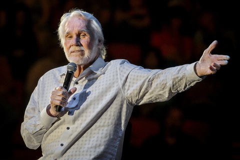 Huyền thoại nhạc đồng quê Kenny Rogers qua đời - Ảnh 5. Huyền thoại nhạc đồng quê Kenny Rogers qua đời - Ảnh 5.