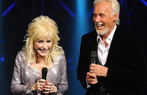 Huyền thoại nhạc đồng quê Kenny Rogers qua đời - Ảnh 4. Huyền thoại nhạc đồng quê Kenny Rogers qua đời - Ảnh 4.
