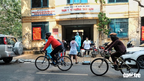 Buổi sáng đầu tiên tại Trúc Bạch sau 2 tuần cách ly - Ảnh 8. Buổi sáng đầu tiên tại Trúc Bạch sau 2 tuần cách ly - Ảnh 8.