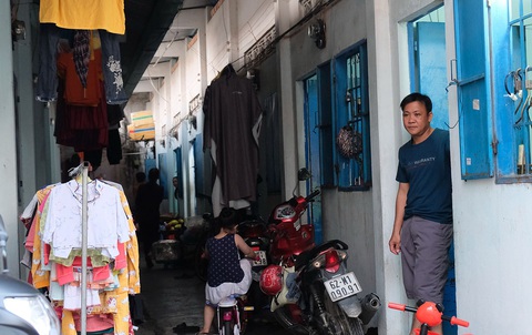 Chủ nhà trọ san sẻ gánh nặng với khách trọ: từ giảm đến miễn - Ảnh 1. Chủ nhà trọ san sẻ gánh nặng với khách trọ: từ giảm đến miễn - Ảnh 1.