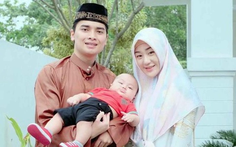 Cưới không cần hẹn hò ở Indonesia: Không hôn, không nắm tay - Ảnh 1. Cưới không cần hẹn hò ở Indonesia: Không hôn, không nắm tay - Ảnh 1.