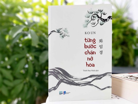 Từng bước chân nở hoa: Khi câu kinh bước tới - Ảnh 1. Từng bước chân nở hoa: Khi câu kinh bước tới - Ảnh 1.