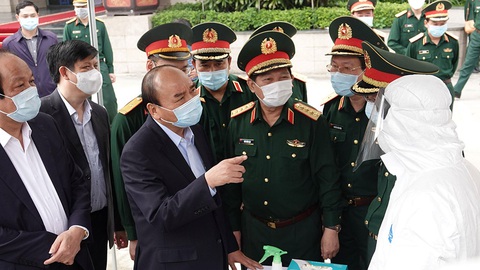 Thủ tướng khuyên người già trên 60 tuổi nên ở nhà - Ảnh 1. Thủ tướng khuyên người già trên 60 tuổi nên ở nhà - Ảnh 1.