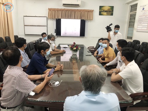 Đội phản ứng nhanh số 2 Chợ Rẫy chi viện Tây Ninh chống COVID-19 - Ảnh 1. Đội phản ứng nhanh số 2 Chợ Rẫy chi viện Tây Ninh chống COVID-19 - Ảnh 1.