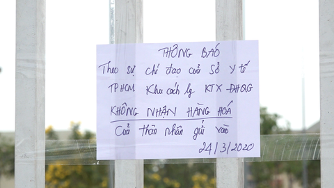Ngừng nhận tiếp tế cho người cách ly tại KTX ĐHQG TP.HCM - Ảnh 2. Ngừng nhận tiếp tế cho người cách ly tại KTX ĐHQG TP.HCM - Ảnh 2.