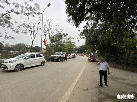 Cò thổi giá đất, xe hơi ùn ùn đổ về Đồng Trúc lướt sóng bất chấp COVID-19 - Ảnh 3. Cò thổi giá đất, xe hơi ùn ùn đổ về Đồng Trúc lướt sóng bất chấp COVID-19 - Ảnh 3.