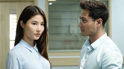 Tình yêu và tham vọng: Chốn thương trường khốc liệt liệu có tình yêu? - Ảnh 3. Tình yêu và tham vọng: Chốn thương trường khốc liệt liệu có tình yêu? - Ảnh 3.