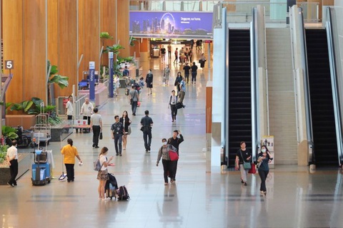 Cố ra nước ngoài rồi nhiễm bệnh trở về Singapore, viện phí phải tự trả hết - Ảnh 1. Cố ra nước ngoài rồi nhiễm bệnh trở về Singapore, viện phí phải tự trả hết - Ảnh 1.