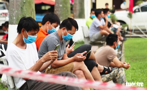 Bạn trẻ xứ Nghệ ‘chia lửa’ cùng bộ đội tiếp sức người cách ly - Ảnh 3. Bạn trẻ xứ Nghệ ‘chia lửa’ cùng bộ đội tiếp sức người cách ly - Ảnh 3.