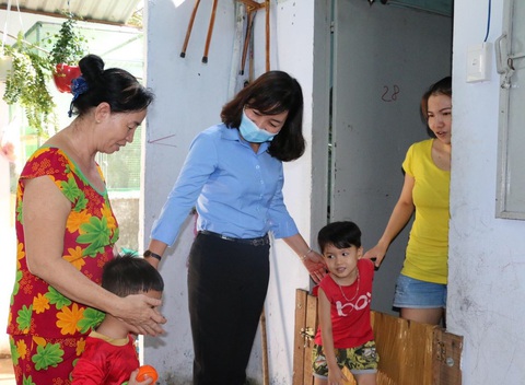 Bình Dương vận động chủ nhà trọ giảm tiền phòng cho công nhân mùa dịch - Ảnh 2. Bình Dương vận động chủ nhà trọ giảm tiền phòng cho công nhân mùa dịch - Ảnh 2.
