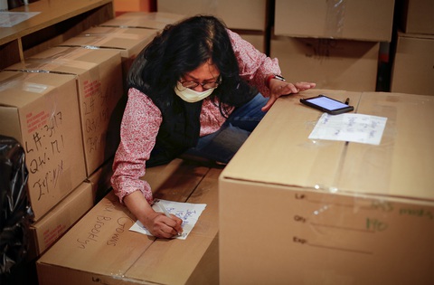 Mỹ nhận gần 3,3 triệu đơn xin trợ cấp thất nghiệp - Ảnh 1. Mỹ nhận gần 3,3 triệu đơn xin trợ cấp thất nghiệp - Ảnh 1.