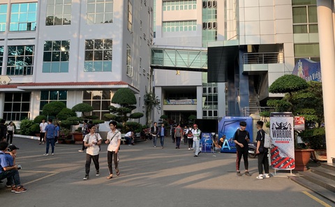 3 trường đại học cho sinh viên nghỉ đến đầu tháng 5-2020 - Ảnh 1. 3 trường đại học cho sinh viên nghỉ đến đầu tháng 5-2020 - Ảnh 1.
