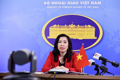 Hỗ trợ 800 người Việt về nước mùa dịch COVID-19, còn 40 người kẹt lại - Ảnh 1. Hỗ trợ 800 người Việt về nước mùa dịch COVID-19, còn 40 người kẹt lại - Ảnh 1.