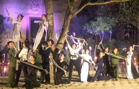 Đoàn Thanh niên hòa nhịp cùng thời cuộc, khắc ghi truyền thống anh hùng - Ảnh 6. Đoàn Thanh niên hòa nhịp cùng thời cuộc, khắc ghi truyền thống anh hùng - Ảnh 6.