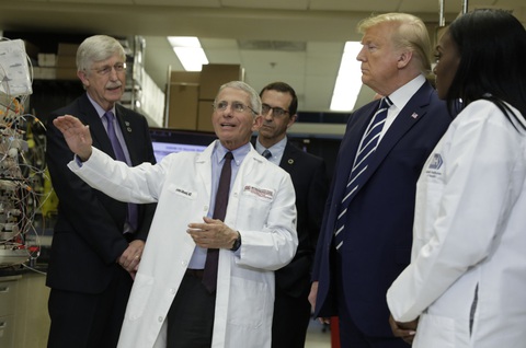 Ông Trump với các phát ngôn lật bánh tráng - Ảnh 2. Ông Trump với các phát ngôn lật bánh tráng - Ảnh 2.