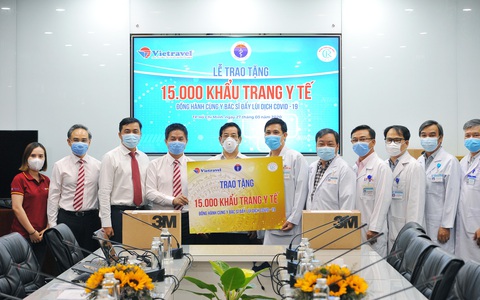 Vietravel tặng 15.000 khẩu trang y tế cho Bộ Y tế - Ảnh 1. Vietravel tặng 15.000 khẩu trang y tế cho Bộ Y tế - Ảnh 1.