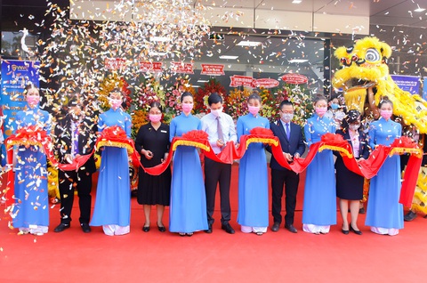 Đưa hệ thống tiêm chủng VNVC Long Xuyên vào hoạt động mùa dịch - Ảnh 1. Đưa hệ thống tiêm chủng VNVC Long Xuyên vào hoạt động mùa dịch - Ảnh 1.
