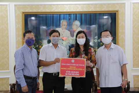 EVNHCMC đóng góp ủng hộ phòng, chống dịch COVID-19 - Ảnh 1. EVNHCMC đóng góp ủng hộ phòng, chống dịch COVID-19 - Ảnh 1.