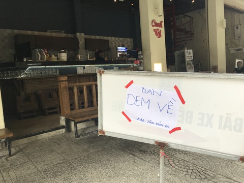 Từ 15h chiều 29-3, quán ăn tại Đà Nẵng chỉ được bán mang đi - Ảnh 3. Từ 15h chiều 29-3, quán ăn tại Đà Nẵng chỉ được bán mang đi - Ảnh 3.