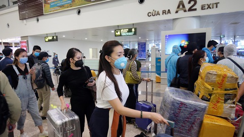 Giảm tối đa chuyến bay từ Nội Bài, Tân Sơn Nhất đi các nơi từ 29-3 đến 15-4 - Ảnh 1. Giảm tối đa chuyến bay từ Nội Bài, Tân Sơn Nhất đi các nơi từ 29-3 đến 15-4 - Ảnh 1.