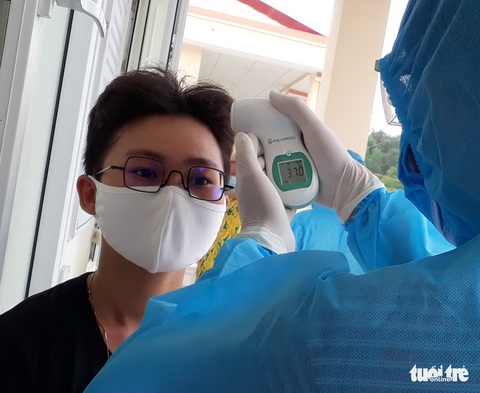 Dậy, dậy ăn sáng, vệ sinh nhà cửa rồi xét nghiệm COVID-19 - Ảnh 3. Dậy, dậy ăn sáng, vệ sinh nhà cửa rồi xét nghiệm COVID-19 - Ảnh 3.