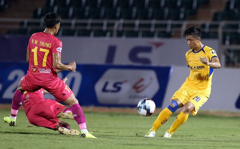 V-League 2020: Chống dịch, chưa vội đá lại - Ảnh 1. V-League 2020: Chống dịch, chưa vội đá lại - Ảnh 1.