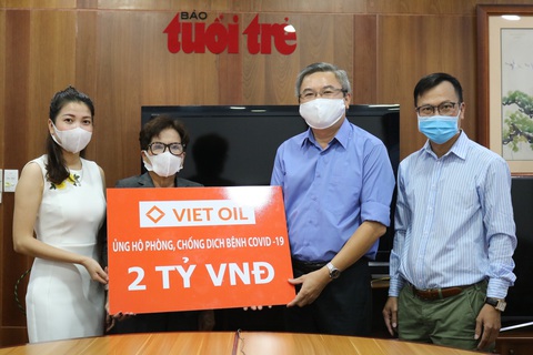 Bạn đọc đã chung tay cùng Tuổi Trẻ 14,5 tỉ đồng: Mỗi người góp một ít, Việt Nam sẽ thắng COVID-19 - Ảnh 1.