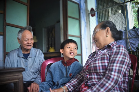 Đứa con nuôi của đồn biên phòng - Ảnh 8. Đứa con nuôi của đồn biên phòng - Ảnh 8.