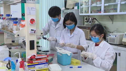 Việt Nam chế tạo thành công bộ Kit phát hiện SARS-CoV-2 đạt chuẩn WHO - Ảnh 1. Việt Nam chế tạo thành công bộ Kit phát hiện SARS-CoV-2 đạt chuẩn WHO - Ảnh 1.