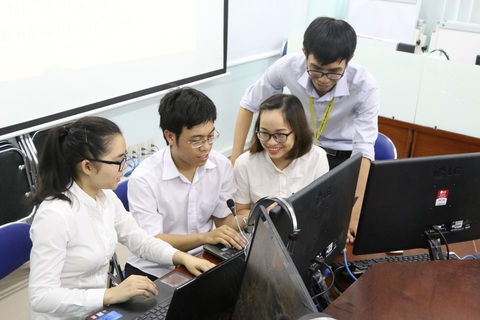 Sẵn sàng bước đi trên nấc thang sự nghiệp cao hơn - Ảnh 2. Sẵn sàng bước đi trên nấc thang sự nghiệp cao hơn - Ảnh 2.