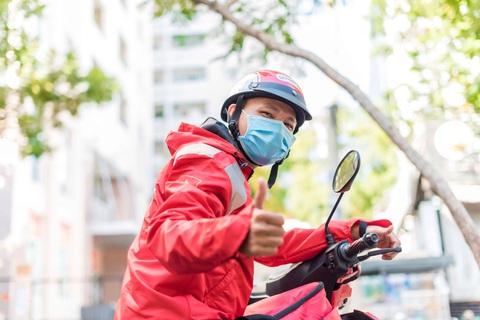 Những cuốc xe mùa dịch - làm sao để nhẹ đi những nỗi lo? - Ảnh 1. Những cuốc xe mùa dịch - làm sao để nhẹ đi những nỗi lo? - Ảnh 1.
