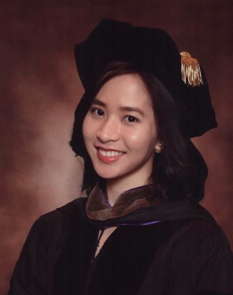 Dược sĩ người Việt kể chuyện làm việc như thời chiến tại Mỹ để giúp cộng đồng - Ảnh 2. Dược sĩ người Việt kể chuyện làm việc như thời chiến tại Mỹ để giúp cộng đồng - Ảnh 2.