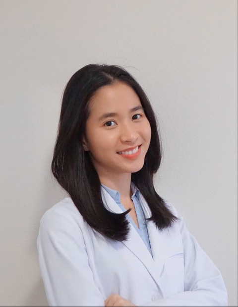 Dược sĩ người Việt kể chuyện làm việc như thời chiến tại Mỹ để giúp cộng đồng - Ảnh 1. Dược sĩ người Việt kể chuyện làm việc như thời chiến tại Mỹ để giúp cộng đồng - Ảnh 1.