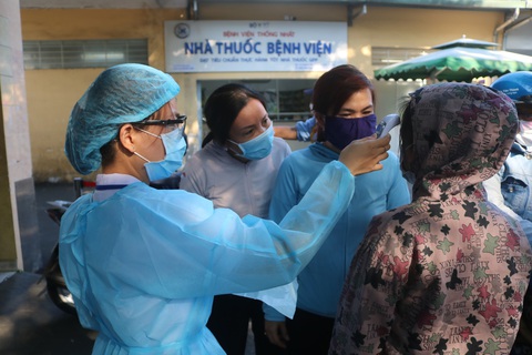 TP.HCM giải tỏa người tại các khu cách ly kiểm dịch tập trung - Ảnh 1. TP.HCM giải tỏa người tại các khu cách ly kiểm dịch tập trung - Ảnh 1.