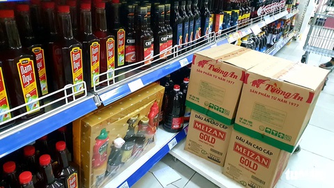 Sau chỉ thị cách ly toàn xã hội, siêu thị ở TP.HCM gạo, thịt... vẫn đầy ắp - Ảnh 5. Sau chỉ thị cách ly toàn xã hội, siêu thị ở TP.HCM gạo, thịt... vẫn đầy ắp - Ảnh 5.