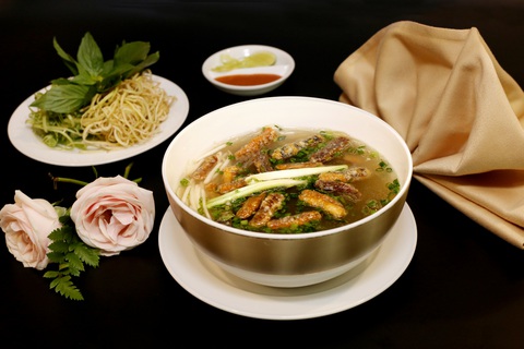 Khách sạn linh hoạt kinh doanh ẩm thực thời COVID-19 - Ảnh 3. Khách sạn linh hoạt kinh doanh ẩm thực thời COVID-19 - Ảnh 3.