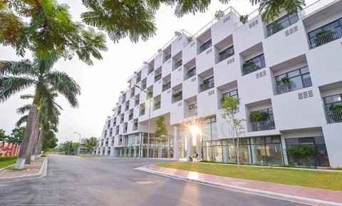 Đại học FPT dành hơn 80 tỉ đồng hỗ trợ sinh viên trong dịch COVID-19 - Ảnh 1. Đại học FPT dành hơn 80 tỉ đồng hỗ trợ sinh viên trong dịch COVID-19 - Ảnh 1.