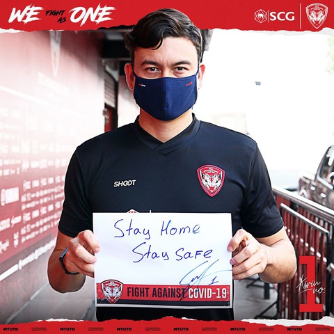 Muangthong United dùng Văn Lâm làm biểu tượng kêu gọi chống COVID-19 - Ảnh 1. Muangthong United dùng Văn Lâm làm biểu tượng kêu gọi chống COVID-19 - Ảnh 1.