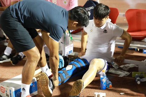 Ông Park lo vá hàng thủ tuyển Việt Nam - Ảnh 1. Ông Park lo vá hàng thủ tuyển Việt Nam - Ảnh 1.