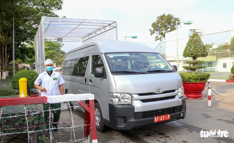 Quân đội diễn tập cách ly hàng trăm người Việt về từ vùng dịch - Ảnh 3. Quân đội diễn tập cách ly hàng trăm người Việt về từ vùng dịch - Ảnh 3.