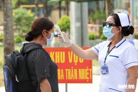 Quân đội diễn tập cách ly hàng trăm người Việt về từ vùng dịch - Ảnh 6. Quân đội diễn tập cách ly hàng trăm người Việt về từ vùng dịch - Ảnh 6.