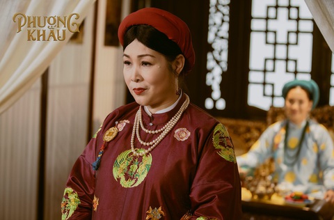 Đạo diễn Phượng Khấu giải thích về dàn diễn viên lớn tuổi đóng phim cung đấu - Ảnh 7. Đạo diễn Phượng Khấu giải thích về dàn diễn viên lớn tuổi đóng phim cung đấu - Ảnh 7.