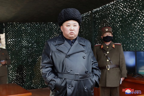 Ông Kim Jong Un gửi thư cho Tổng thống Moon Jae In, mong Hàn Quốc thắng COVID-19 - Ảnh 1. Ông Kim Jong Un gửi thư cho Tổng thống Moon Jae In, mong Hàn Quốc thắng COVID-19 - Ảnh 1.