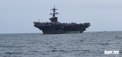Tàu sân bay USS Theodore Roosevelt của Mỹ đã thả neo ở vịnh Đà Nẵng - Ảnh 3. Tàu sân bay USS Theodore Roosevelt của Mỹ đã thả neo ở vịnh Đà Nẵng - Ảnh 3.