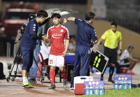 Công Phượng mờ nhạt trong ngày V-League 2020 mở màn - Ảnh 1. Công Phượng mờ nhạt trong ngày V-League 2020 mở màn - Ảnh 1.